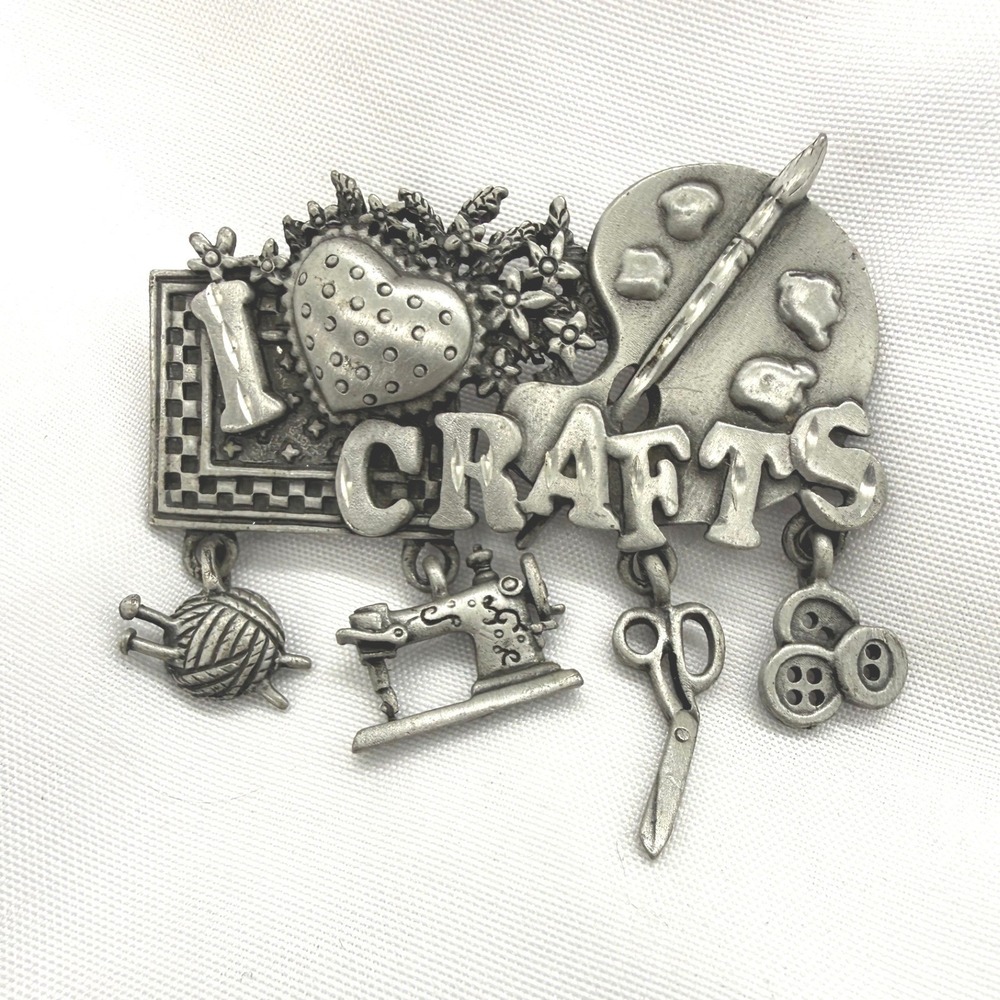 Spoontiques Vintage Pewter I Love Crafts Brooch Sewing Painting Knitting Charms‎